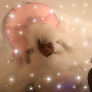 Meet your Posher, Angela